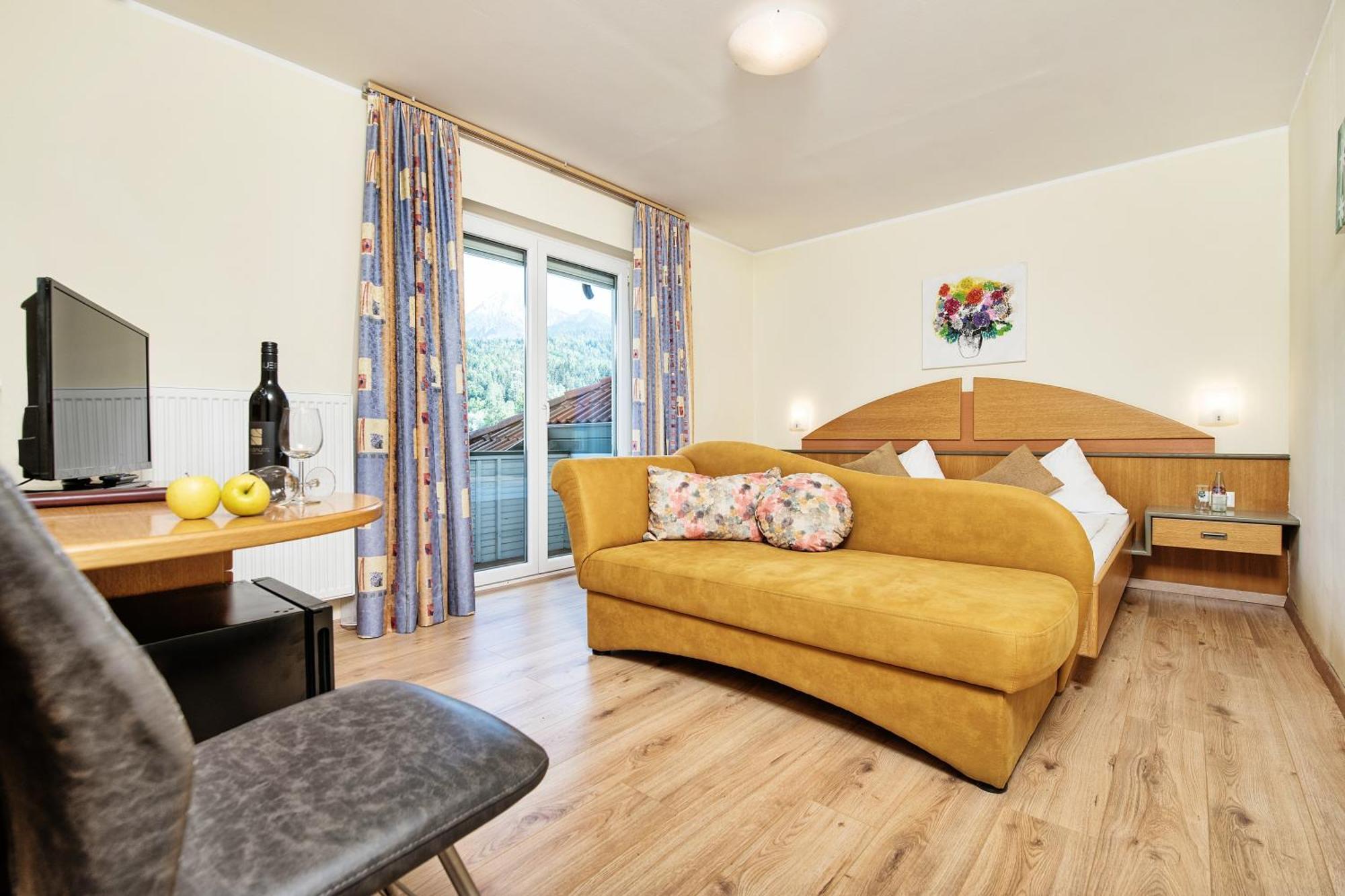 Erlebnis-Hotel-Appartements Latschach ober dem Faakersee Εξωτερικό φωτογραφία