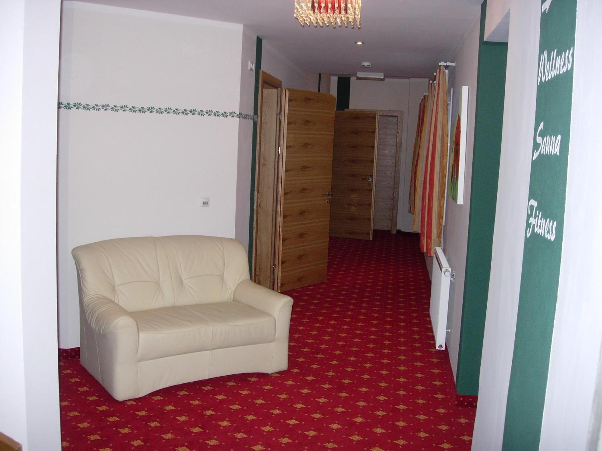 Erlebnis-Hotel-Appartements Latschach ober dem Faakersee Εξωτερικό φωτογραφία