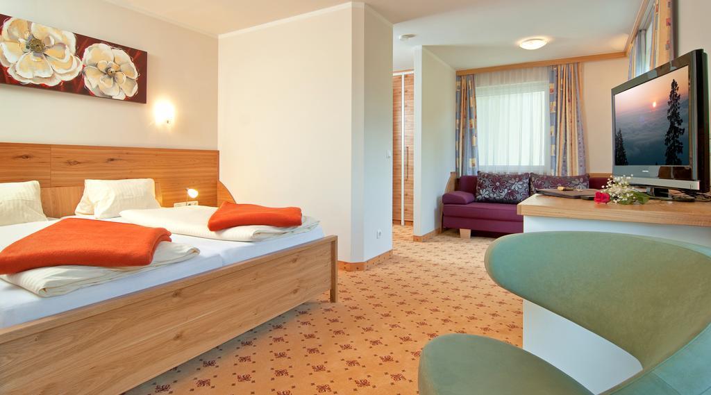 Erlebnis-Hotel-Appartements Latschach ober dem Faakersee Εξωτερικό φωτογραφία